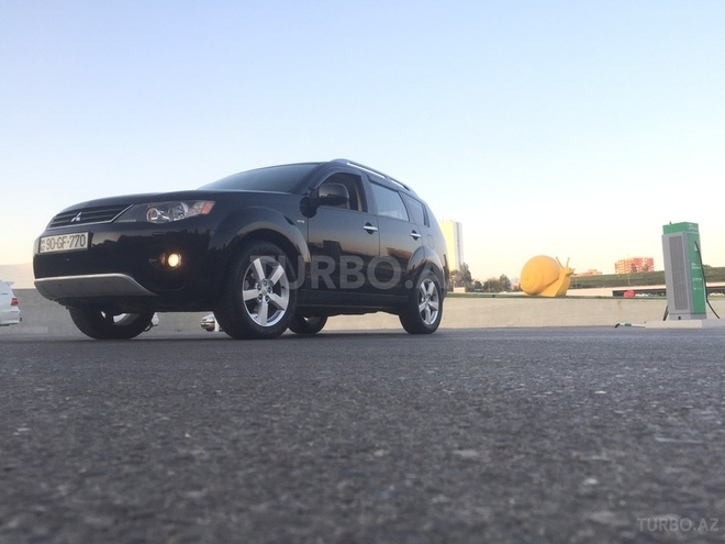 Mitsubishi Outlander 2007, 158,000 km - 3.0 l - Bakı