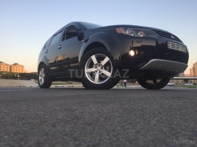 Mitsubishi Outlander 2007, 158,000 km - 3.0 l - Bakı