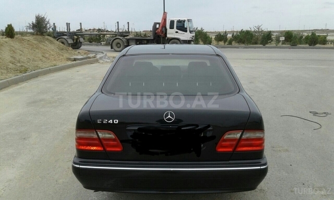 Mercedes E 240 2002, 252,867 km - 2.4 l - Bakı