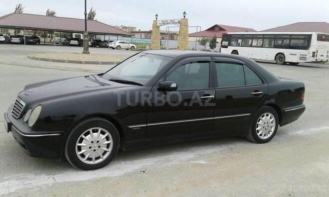Mercedes E 240 2002, 252,867 km - 2.4 l - Bakı