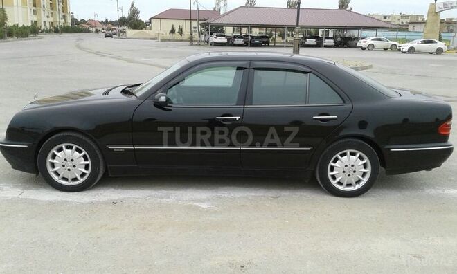 Mercedes E 240 2002, 252,867 km - 2.4 l - Bakı