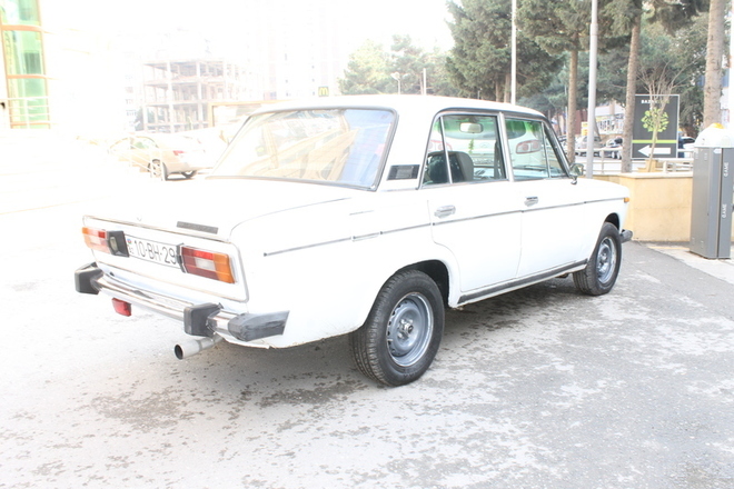 LADA (VAZ) 2106 1990, 215,000 km - 1.6 l - Bakı