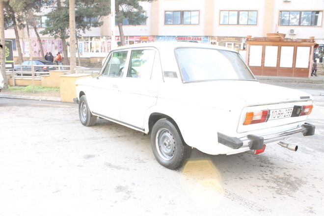 LADA (VAZ) 2106 1990, 215,000 km - 1.6 l - Bakı