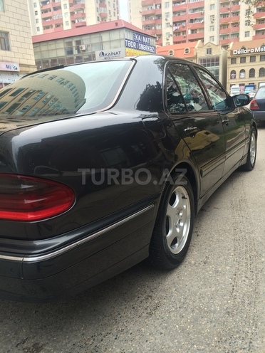 Mercedes E 220 2000, 222,476 km - 2.2 l - Bakı
