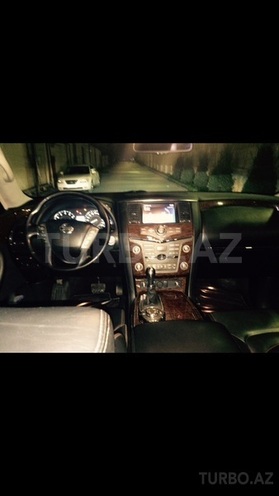 Nissan Patrol 2010, 90,000 km - 5.6 л - Bakı