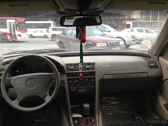 Mercedes C 230 1999, 144,000 km - 2.3 l - Bakı