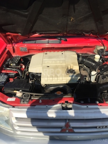 Mitsubishi Pajero io 1999, 139,000 km - 1.8 л - Siyəzən