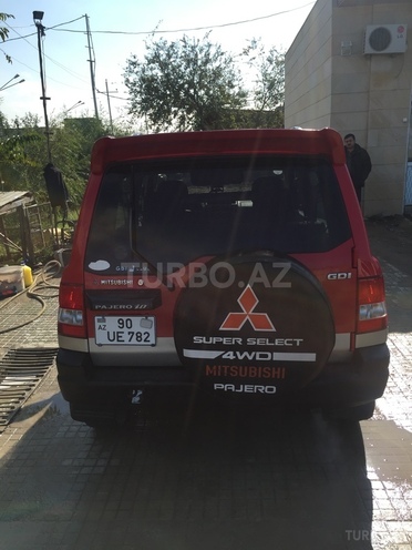 Mitsubishi Pajero io 1999, 139,000 km - 1.8 л - Siyəzən