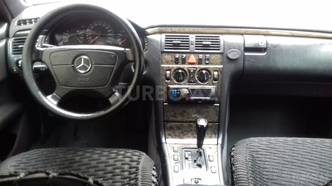 Mercedes E 240 1998, 148,000 km - 2.4 л - Bakı