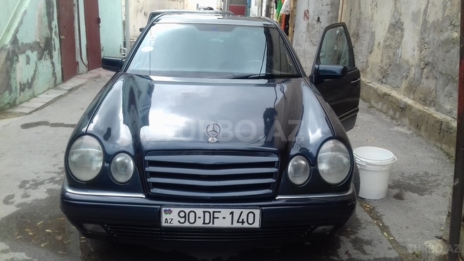 Mercedes E 240 1998, 148,000 km - 2.4 л - Bakı