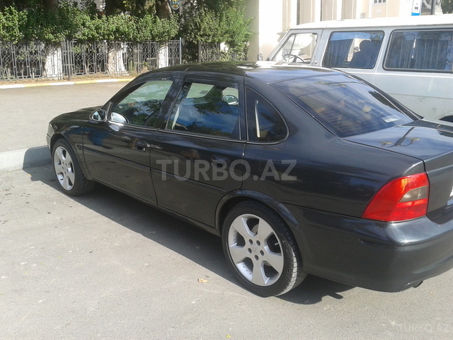 Opel Vectra 1997, 295,000 km - 2.0 л - Mingəçevir