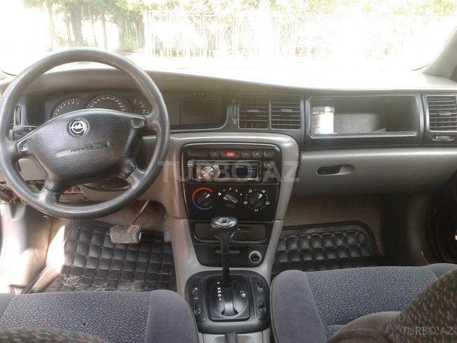 Opel Vectra 1997, 295,000 km - 2.0 л - Mingəçevir