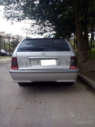 Mercedes C 220 2000, 240,000 km - 2.2 l - Bakı
