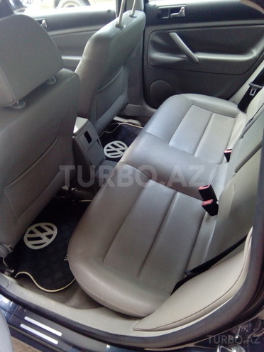 Volkswagen Passat 2004, 1,800,000 km - 1.8 л - Gəncə