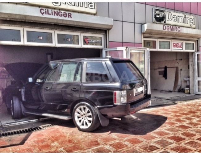 Land Rover Range Rover 2004, 270 km - 4.4 l - Bakı