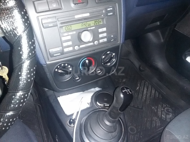 Ford Fiesta 2005, 164,960 km - 1.4 l - Bakı