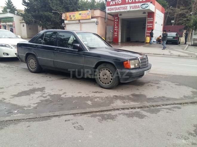 Mercedes 190 1992, 197,847 km - 2.0 л - Bakı