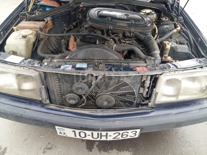 Mercedes 190 1992, 197,847 km - 2.0 л - Bakı
