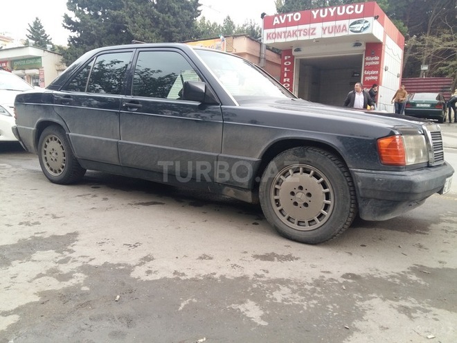 Mercedes 190 1992, 197,847 km - 2.0 л - Bakı