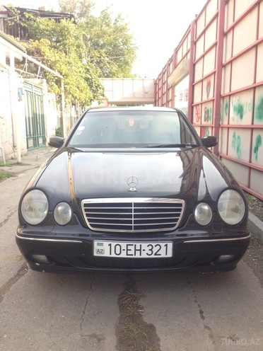 Mercedes E 270 2000, 298,000 km - 2.7 l - Bakı