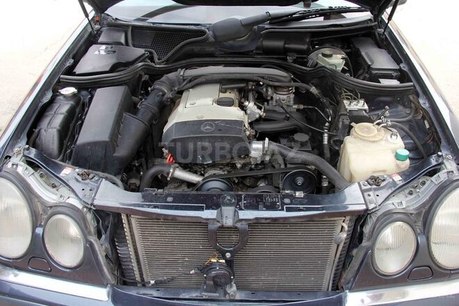 Mercedes E 200 1998, 320,000 km - 2.0 l - Bakı
