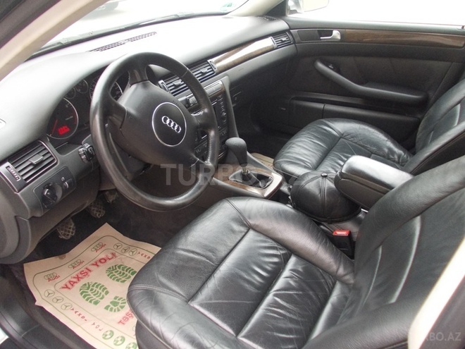Audi A6 2003, 187,000 km - 2.4 l - Bakı