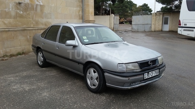 Opel Vectra 1995, 215,000 km - 2.0 l - Bakı