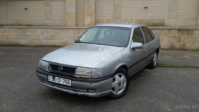 Opel Vectra 1995, 215,000 km - 2.0 l - Bakı