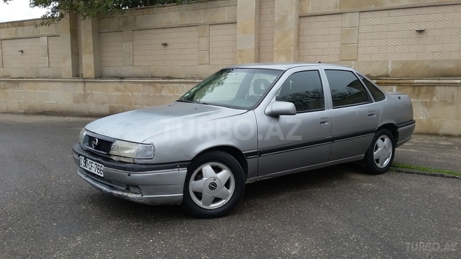 Opel Vectra 1995, 215,000 km - 2.0 l - Bakı