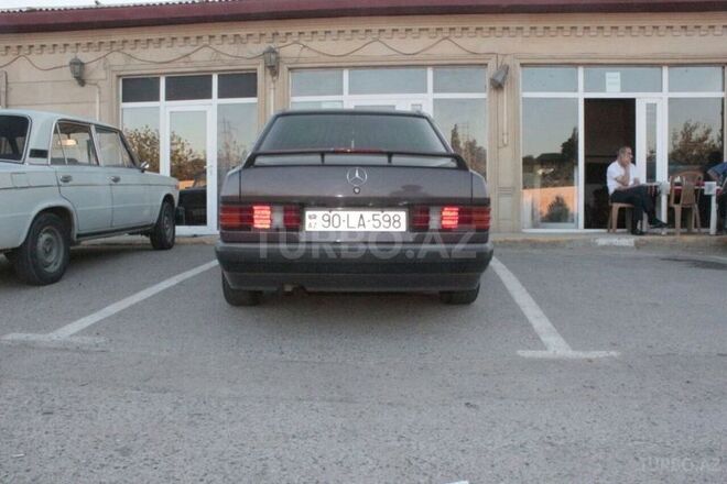 Mercedes 190 1992, 208,000 km - 2.0 l - Bakı