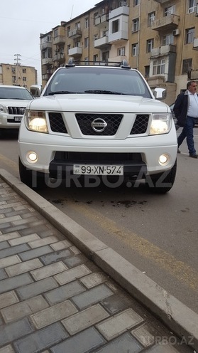 Nissan Navara 2011, 91,500 km - 2.5 л - Bakı