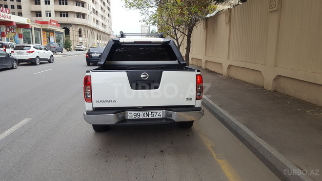 Nissan Navara 2011, 91,500 km - 2.5 л - Bakı