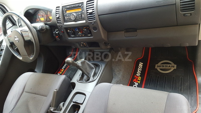 Nissan Navara 2011, 91,500 km - 2.5 л - Bakı