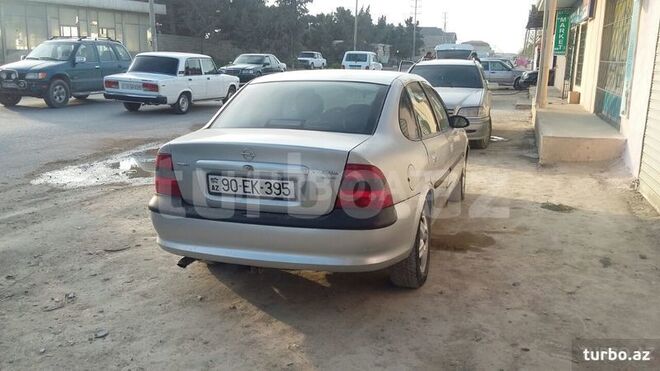 Opel Vectra 1998, 290,000 km - 2.0 l - Bakı