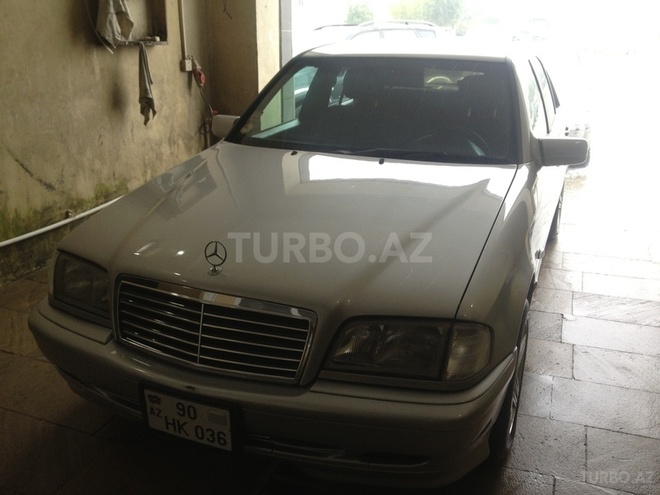 Mercedes C 200 1998, 220,000 km - 2.0 l - Sumqayıt