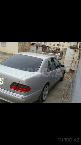 Mercedes E 320 2001, 146 km - 3.2 l - Bakı