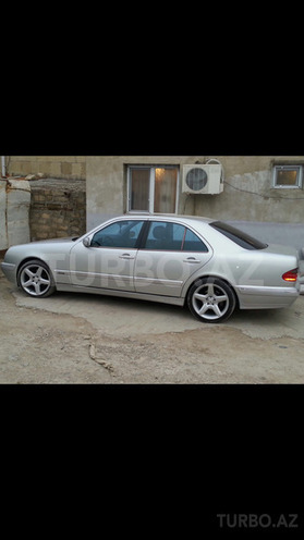 Mercedes E 320 2001, 146 km - 3.2 l - Bakı