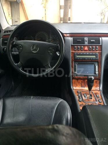 Mercedes E 260 2001, 181,000 km - 0.3 л - Bakı