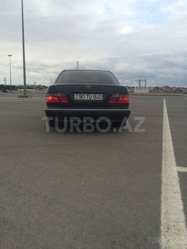 Mercedes E 260 2001, 181,000 km - 0.3 л - Bakı