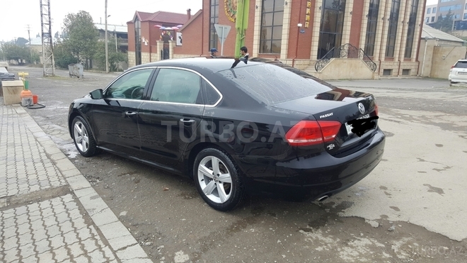 Volkswagen Passat 2012, 70,100 km - 2.5 l - Bakı