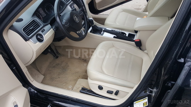 Volkswagen Passat 2012, 70,100 km - 2.5 l - Bakı