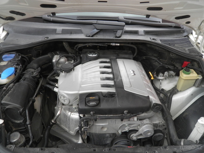 Volkswagen Touareg 2005, 157,000 km - 3.2 l - Bakı