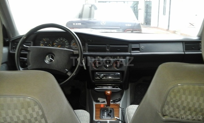 Mercedes 190 1990, 288,339 km - 1.8 l - Bakı