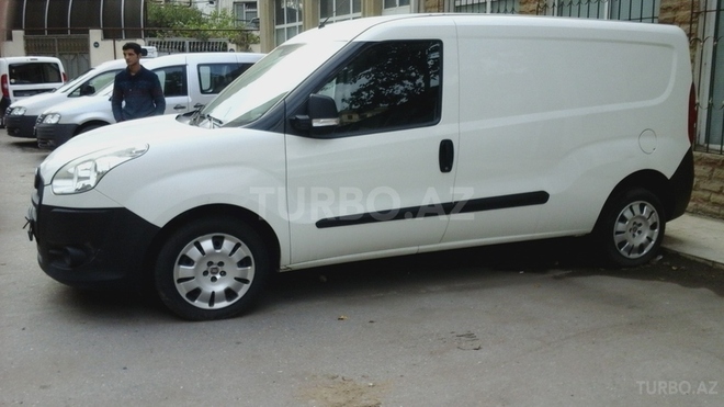Fiat Doblo 2011, 147,000 km - 1.3 л - Bakı