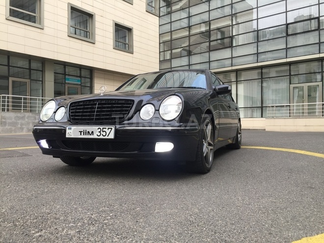 Mercedes E 320 2000, 320,000 km - 3.2 l - Bakı