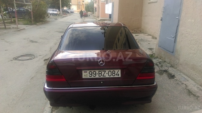 Mercedes C 200 1997, 335,000 km - 2.0 l - Bakı