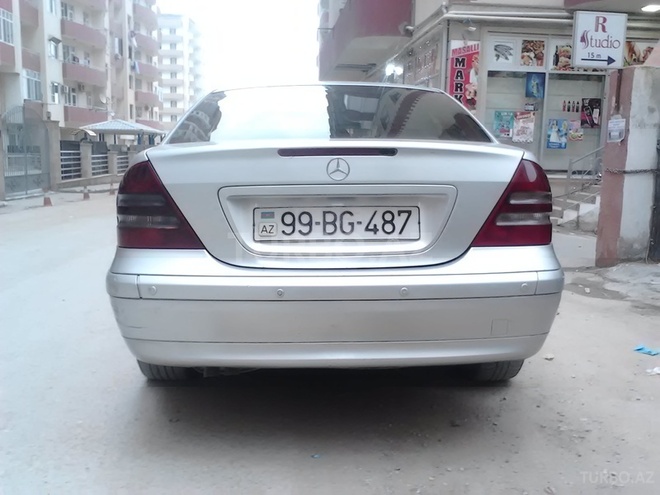 Mercedes C 220 2000, 408,000 km - 2.2 л - Bakı