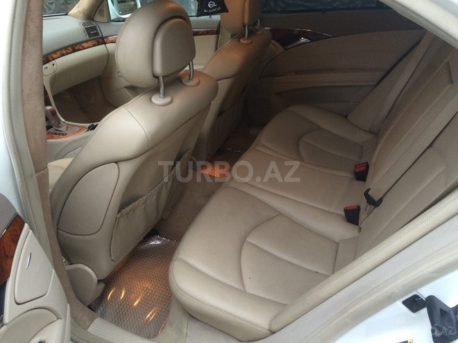 Mercedes E 350 2005, 200,000 km - 3.5 l - Gəncə