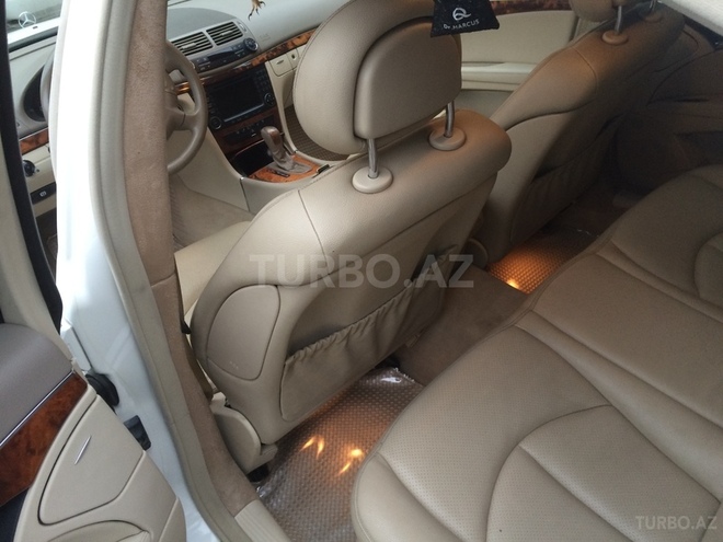 Mercedes E 350 2005, 200,000 km - 3.5 l - Gəncə