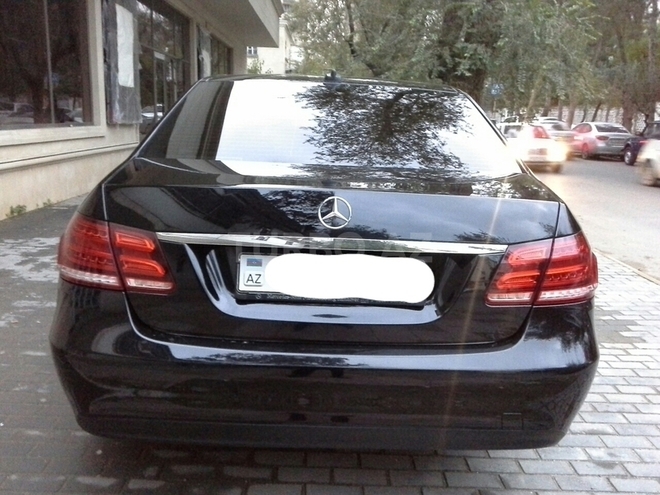 Mercedes E 220 2013, 58,000 km - 2.2 л - Bakı